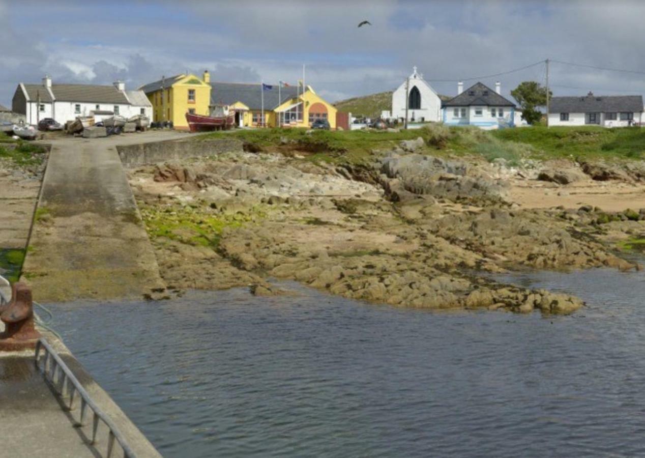Tory Harbour View Hotel Tory Island Exteriör bild